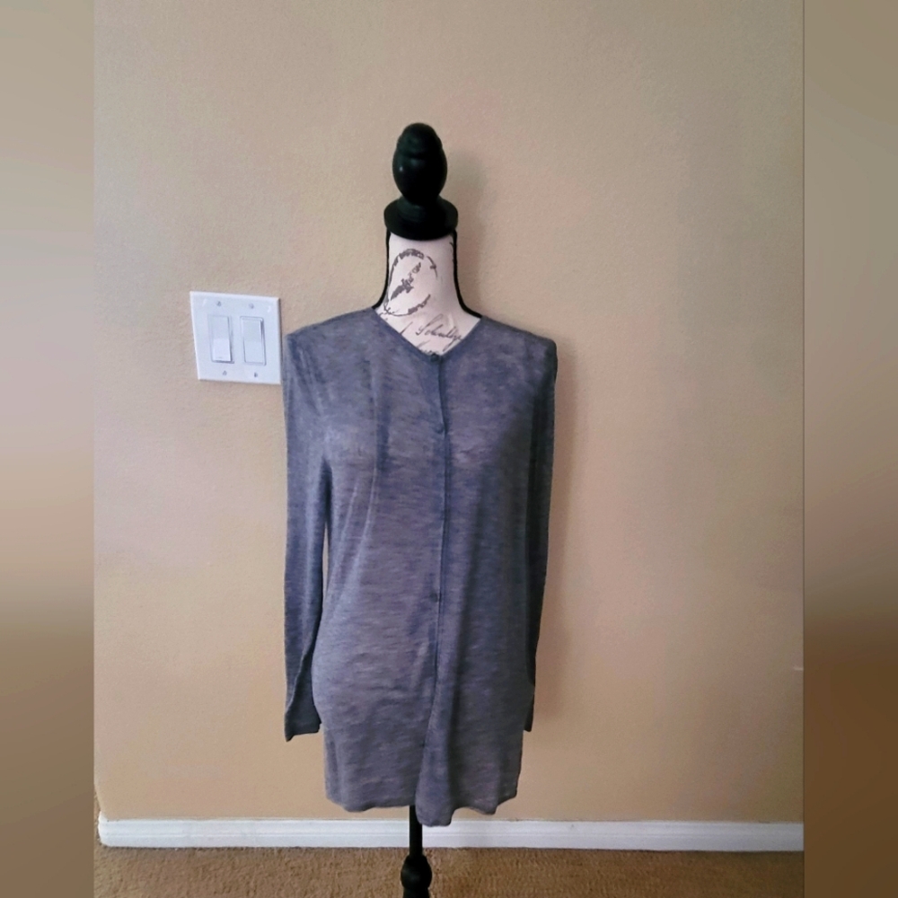 FLAWED Zara Heather Gray Knit Top - Tear in right shoulder, need stich up:)